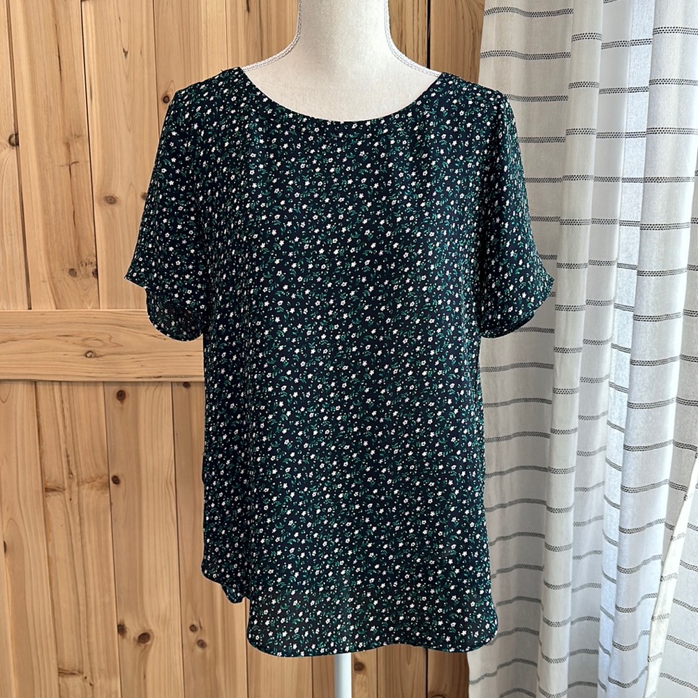 Floral banana republic blouse